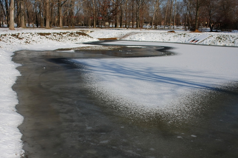 Jégpálya új helyen a Bujtoson