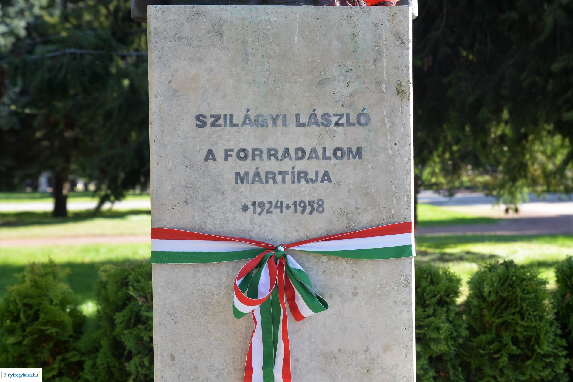 1956-os megemlékezés a temetőben