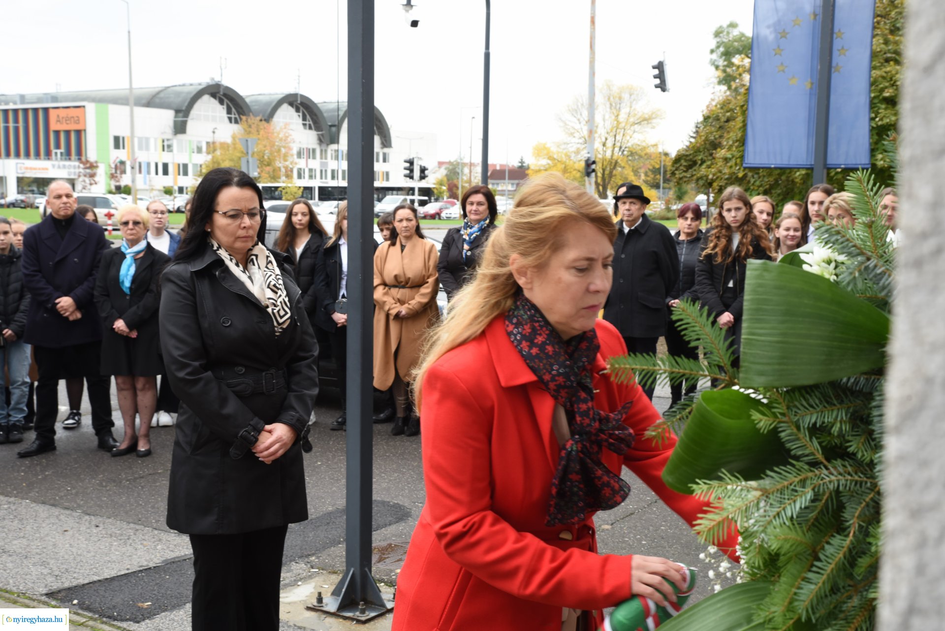 1956-os megemlékezés - koszorúzás a börtön falánál