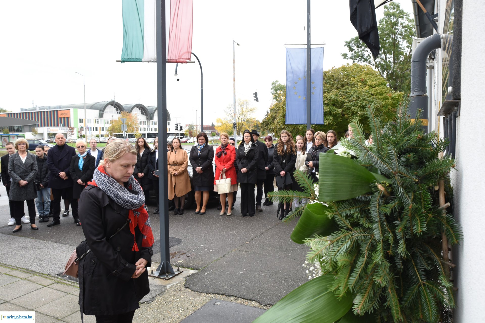 1956-os megemlékezés - koszorúzás a börtön falánál