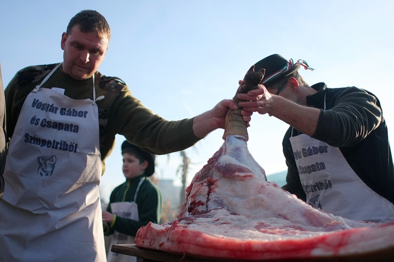 Böllérverseny Napkoron