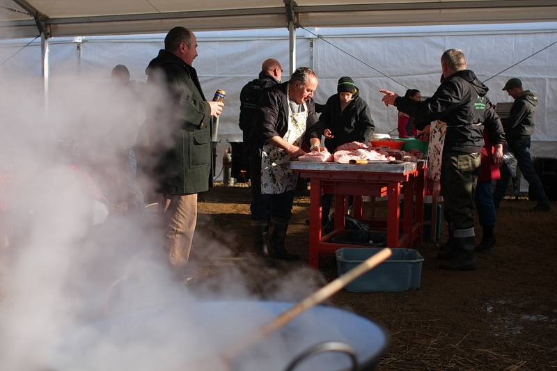 Böllérverseny Napkoron