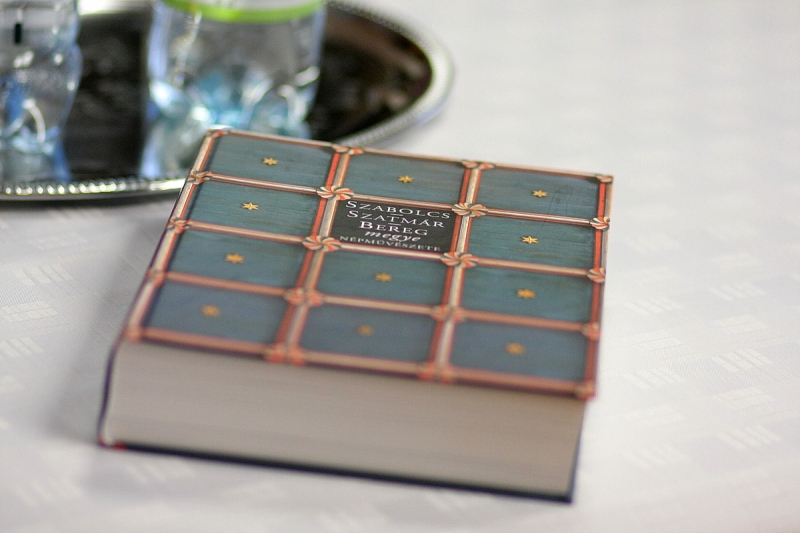 Népművészeti kötet bemutató