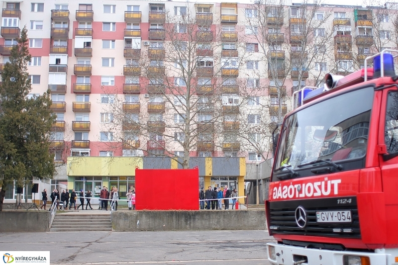 Tűzoltó bemutató