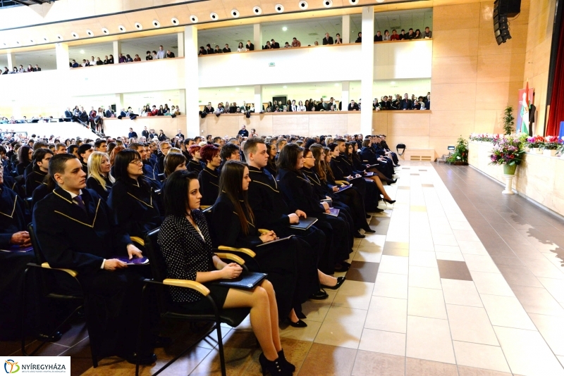 Oklevél átadó ünnepség a Nyíregyházi Főiskolán
