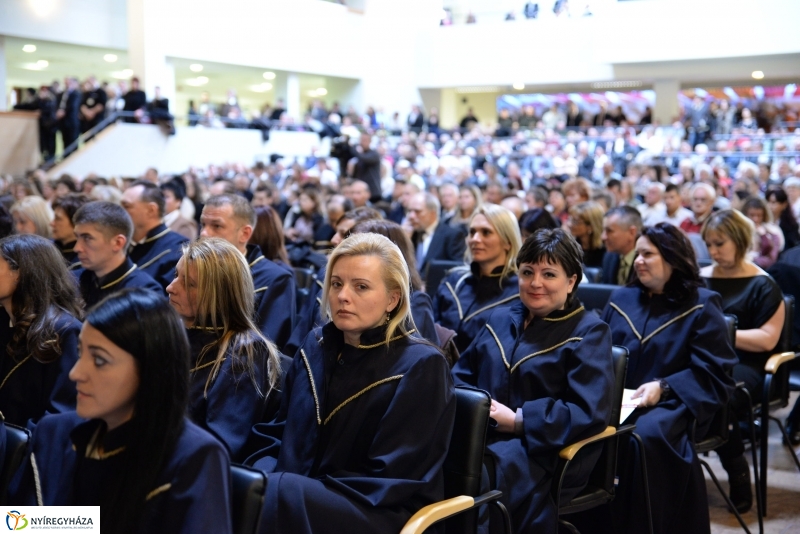 Oklevél átadó ünnepség a Nyíregyházi Főiskolán