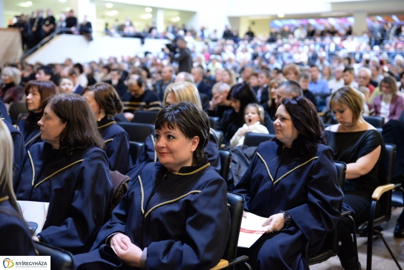 Oklevél átadó ünnepség a Nyíregyházi Főiskolán