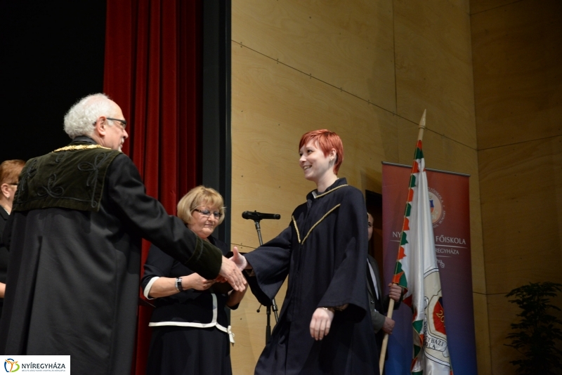 Oklevél átadó ünnepség a Nyíregyházi Főiskolán