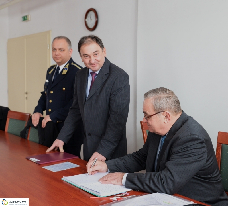 Esküt tettek a polgárőrök