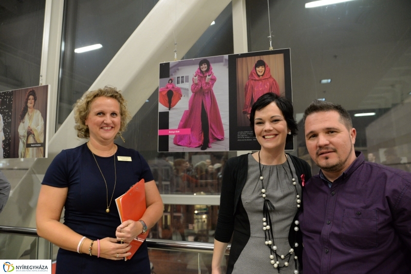 hARCosok - kiállításmegnyitó a Korzóban