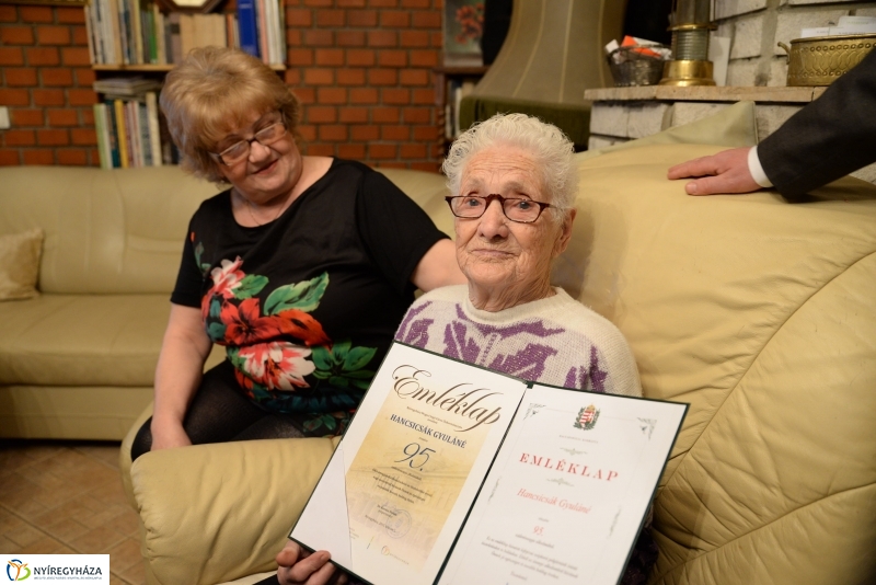 Hancsicsák Gyuláné köszöntése