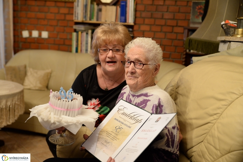 Hancsicsák Gyuláné köszöntése