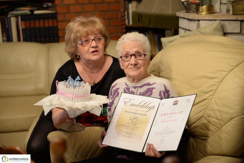 Hancsicsák Gyuláné köszöntése