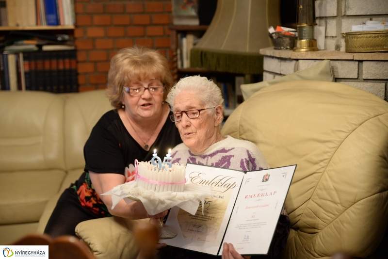 Hancsicsák Gyuláné köszöntése