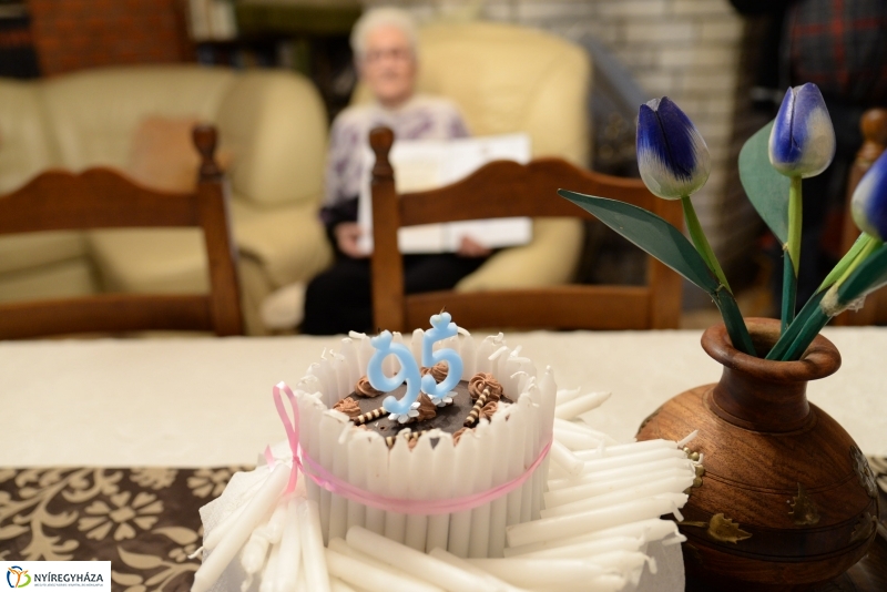 Hancsicsák Gyuláné köszöntése