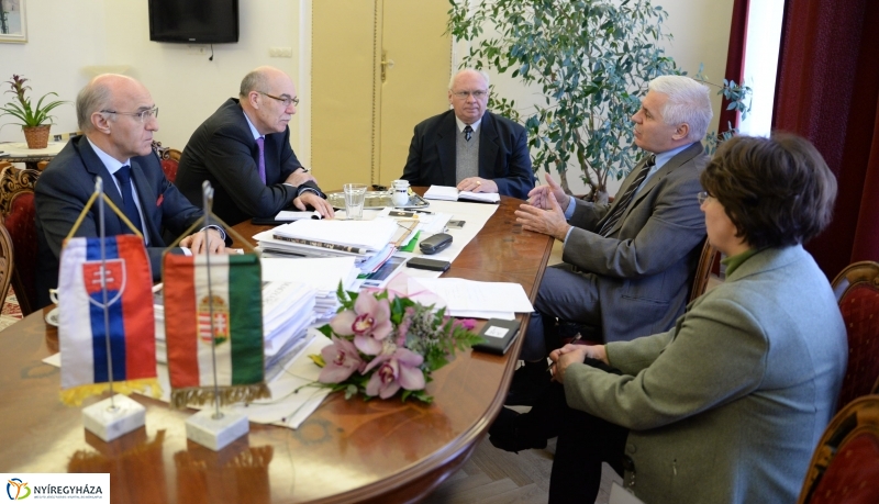 Szlovák kereskedelmi tanácsos a Városházán