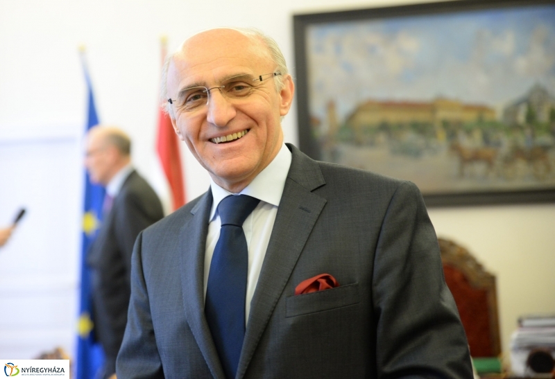 Szlovák kereskedelmi tanácsos a Városházán