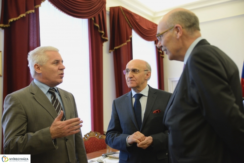 Szlovák kereskedelmi tanácsos a Városházán