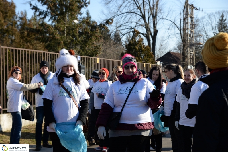 Natur Comfort - takarítás a Kótaji úton
