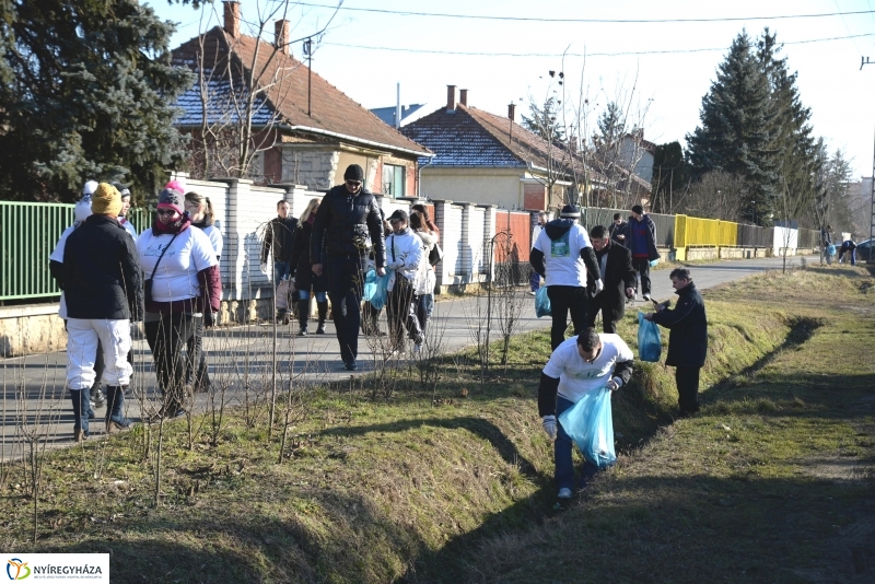 Natur Comfort - takarítás a Kótaji úton