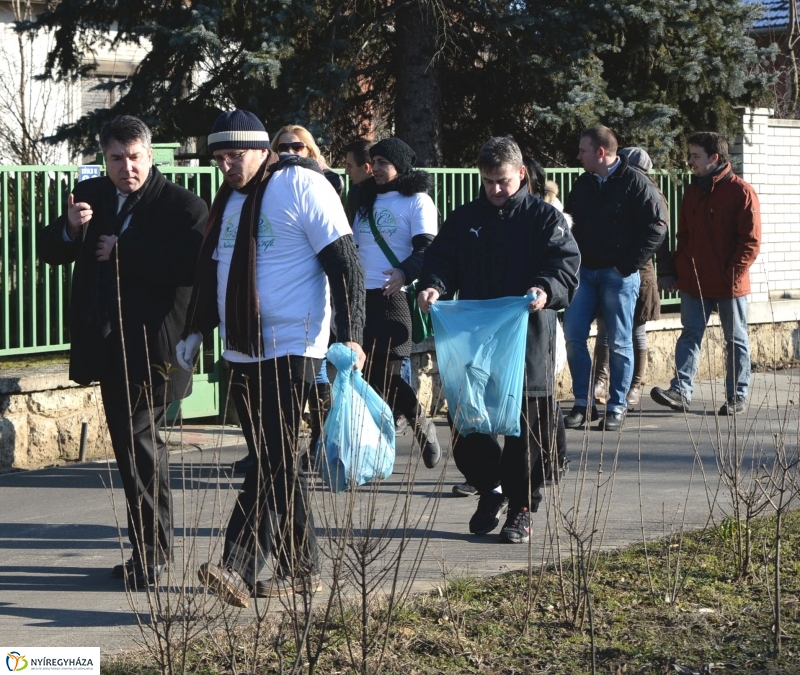 Natur Comfort - takarítás a Kótaji úton