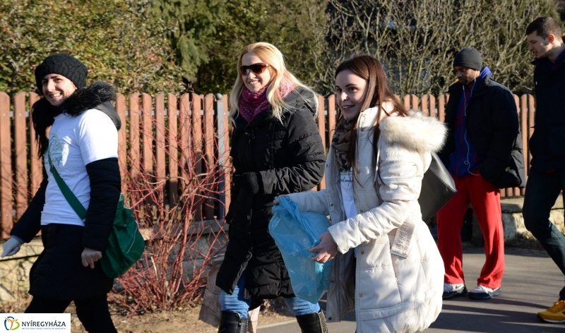 Natur Comfort - takarítás a Kótaji úton