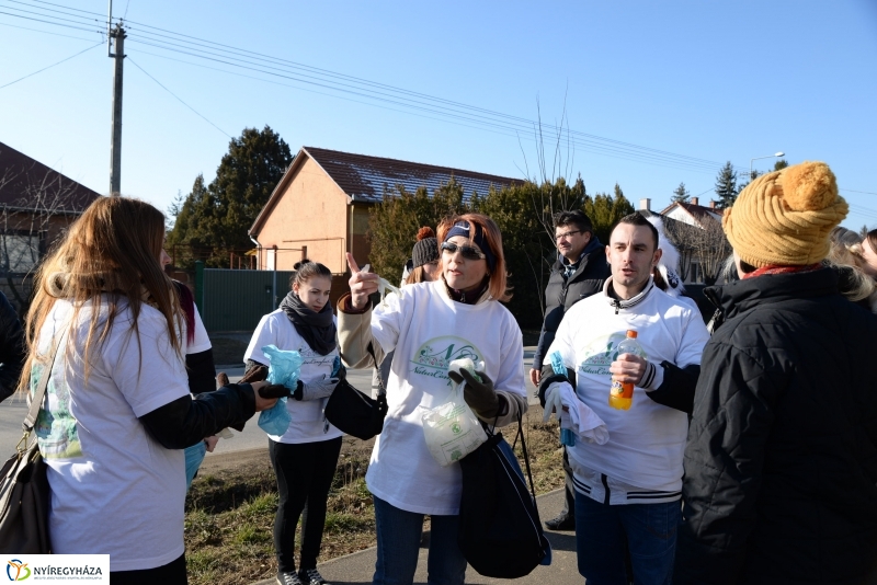 Natur Comfort - takarítás a Kótaji úton