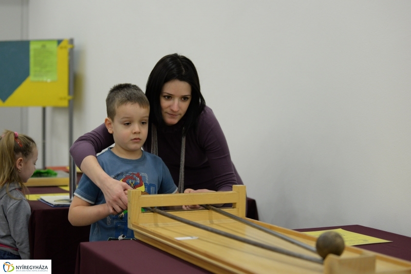 A fizika csodái - interaktív kiállítás a VMKK-ban