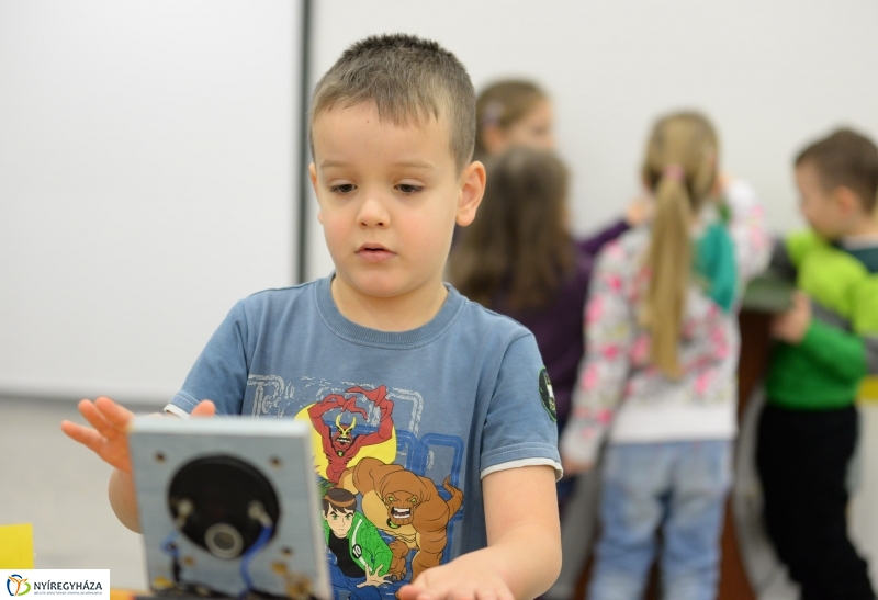 A fizika csodái - interaktív kiállítás a VMKK-ban