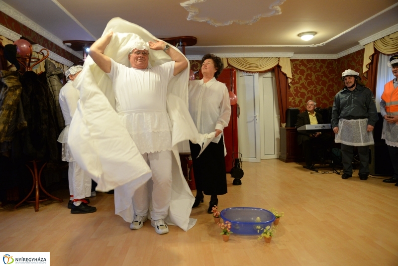 Farsangi bál az Aranykor Nyugdíjas Klub szervezésében