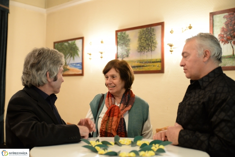 Festmény-  és fotókiállítás a Bencs Villában