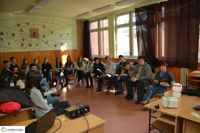 Rendhagyó Osztályfőnöki Óra a Zrínyiben