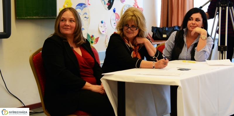 Mesemondó verseny  a Kazinczyban