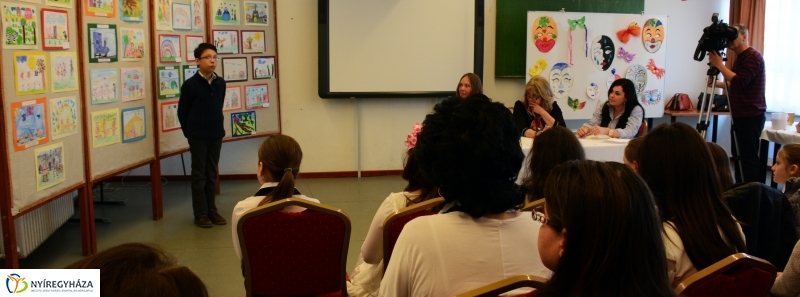 Mesemondó verseny  a Kazinczyban