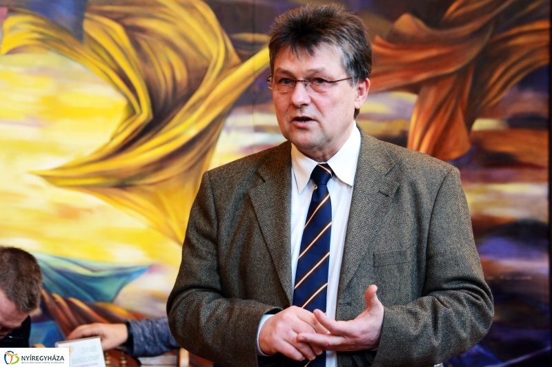 Tavaszi Hangulatban- Szímfónikus Zenekar Sajtótájékoztat