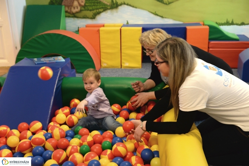 Együttműködési aláírás a Down Egyesületnél