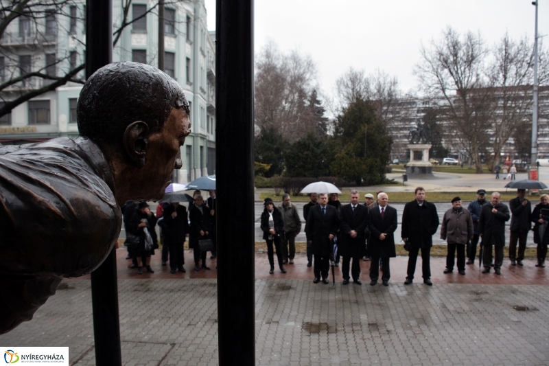 A KOMMUNIZMUS ÁLDOZATAINAK NYÍREGYHÁZI Megemlékezése