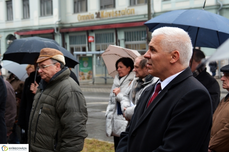 A KOMMUNIZMUS ÁLDOZATAINAK NYÍREGYHÁZI Megemlékezése