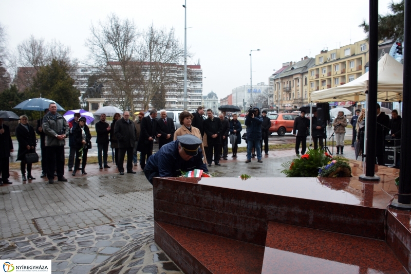 A KOMMUNIZMUS ÁLDOZATAINAK NYÍREGYHÁZI Megemlékezése
