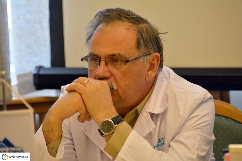 Kórház Sajtótájékoztató