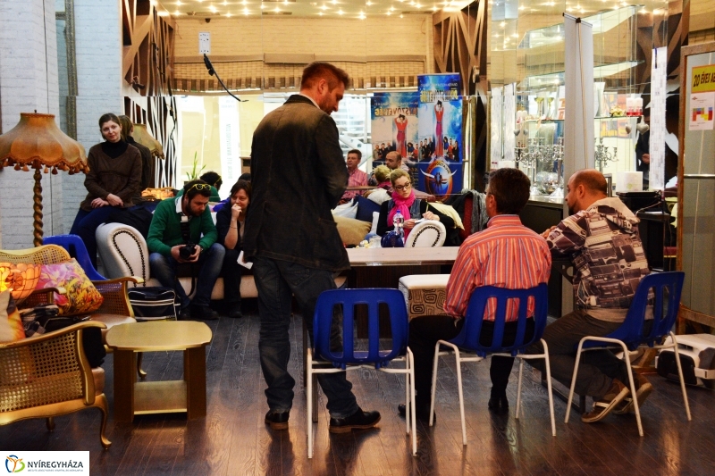 Tavaszi Divat Show a Nyírplaza-ban (sajtótájékoztató)