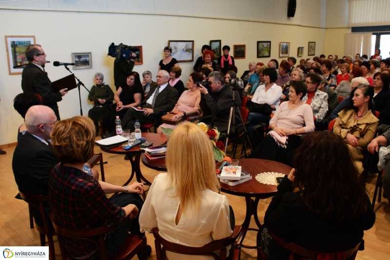 Női írók – írónők címmel nőnapi irodalmi délután 