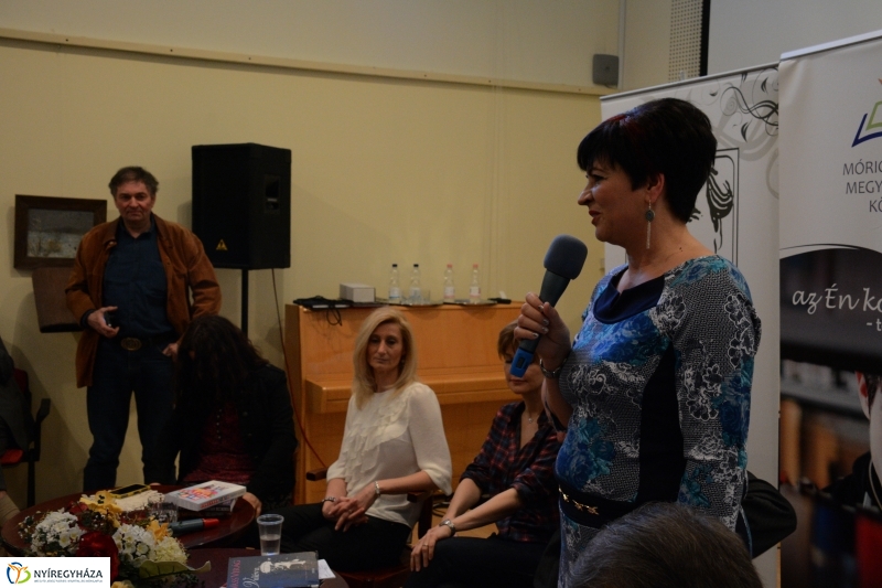 Női írók – írónők címmel nőnapi irodalmi délután 