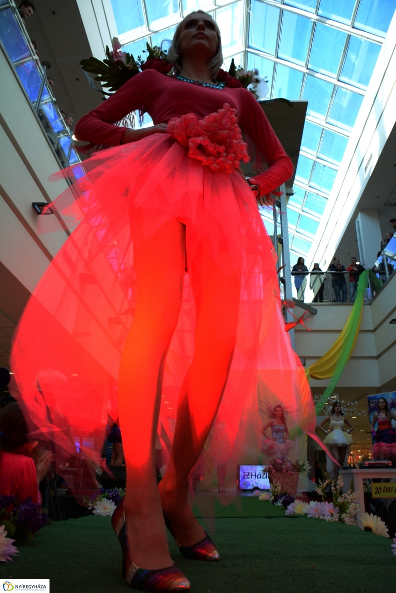 Divatbemutató a NyírPlaza-ban