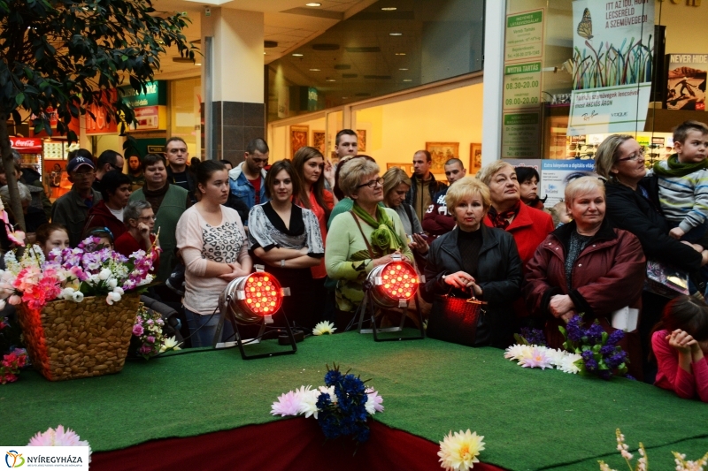 Divatbemutató a NyírPlaza-ban