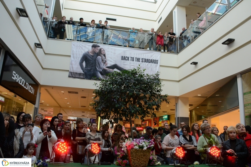 Divatbemutató a NyírPlaza-ban