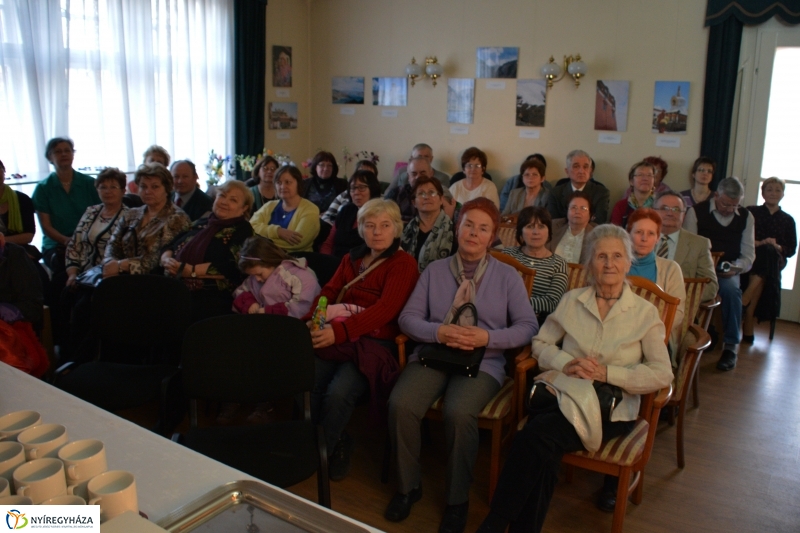 Énekest a Bencs Villában