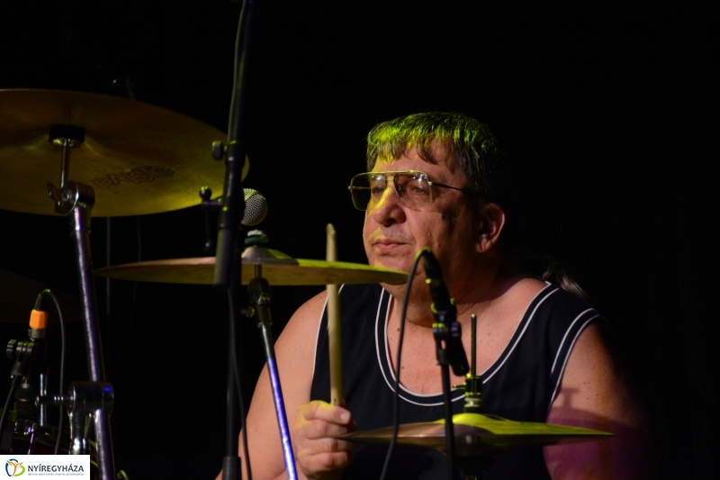 Mini koncert a VMKK-ban