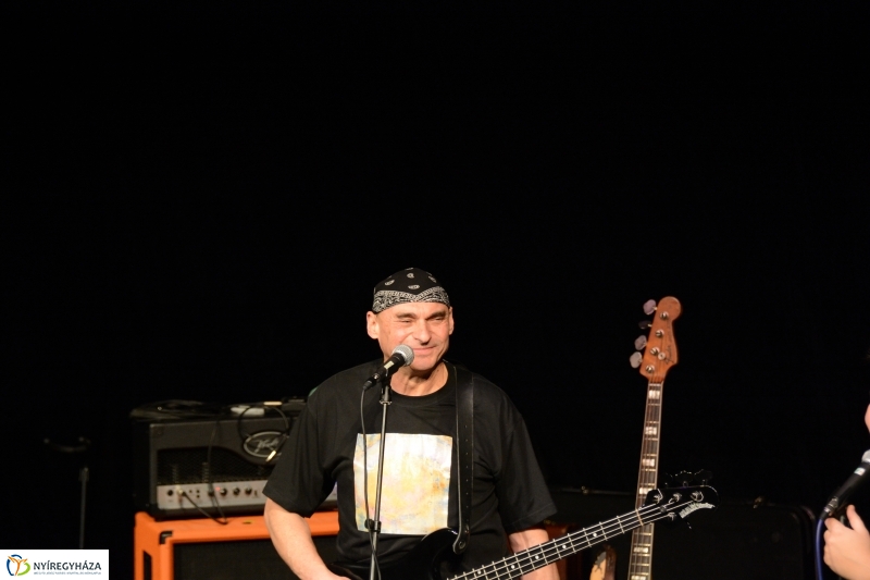 Mini koncert a VMKK-ban