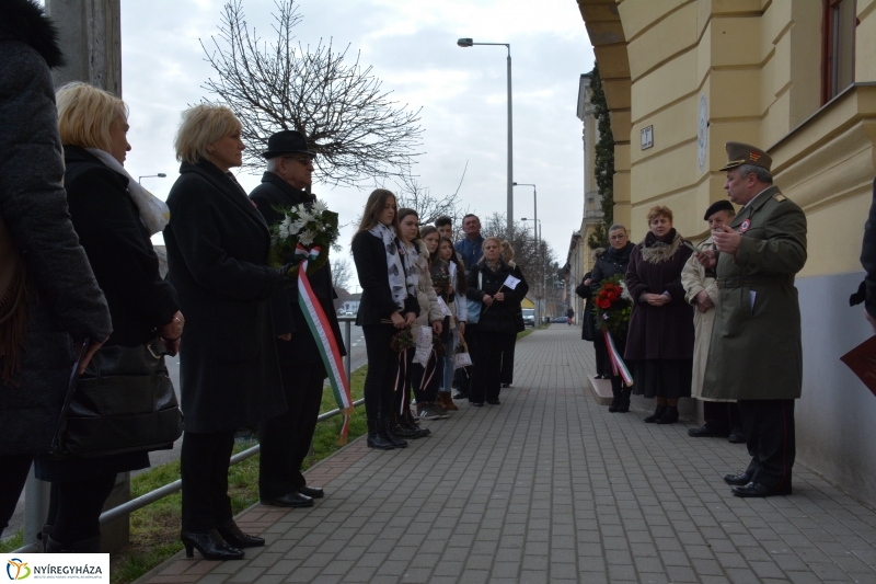 Koszorúzások Március 15.-e alkalmából 